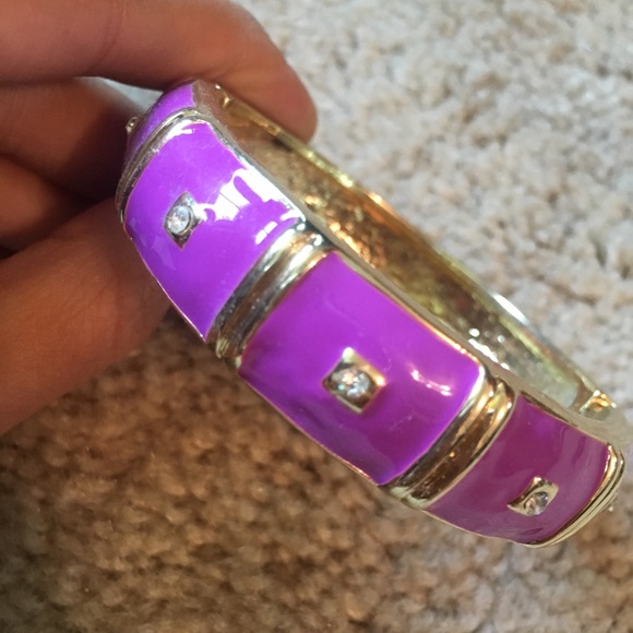 Purple/gold hinge bangle bracelet - Picture 2 of 3